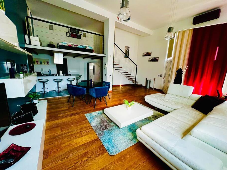 Moderno Loft Alle Porte Di Milano - 115Mq - 3 Posti Cormano Kültér fotó